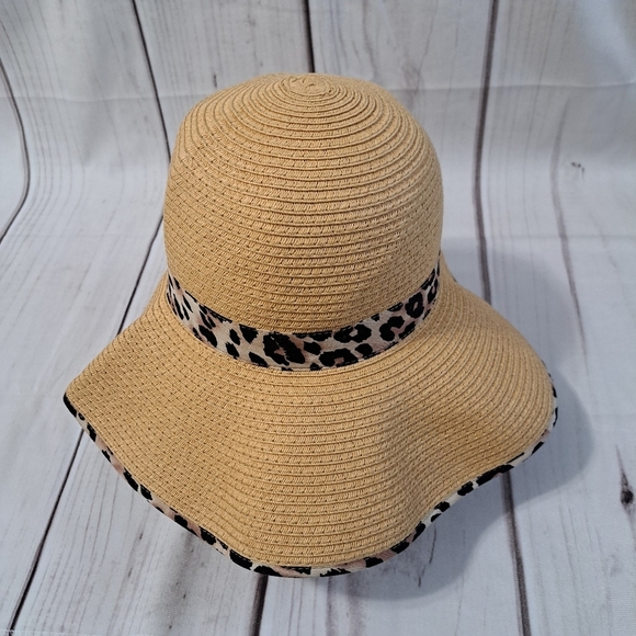 Vince Camuto Packable Tan Wide Brim Hat with Leopard Trim - Picture 1 of 5